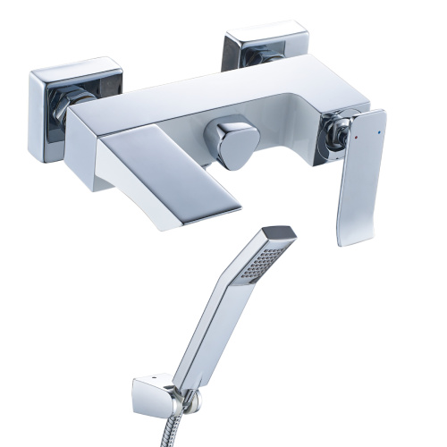 ��������� ����� � ������������� ������� Lemark Contest LM5814CW � �����